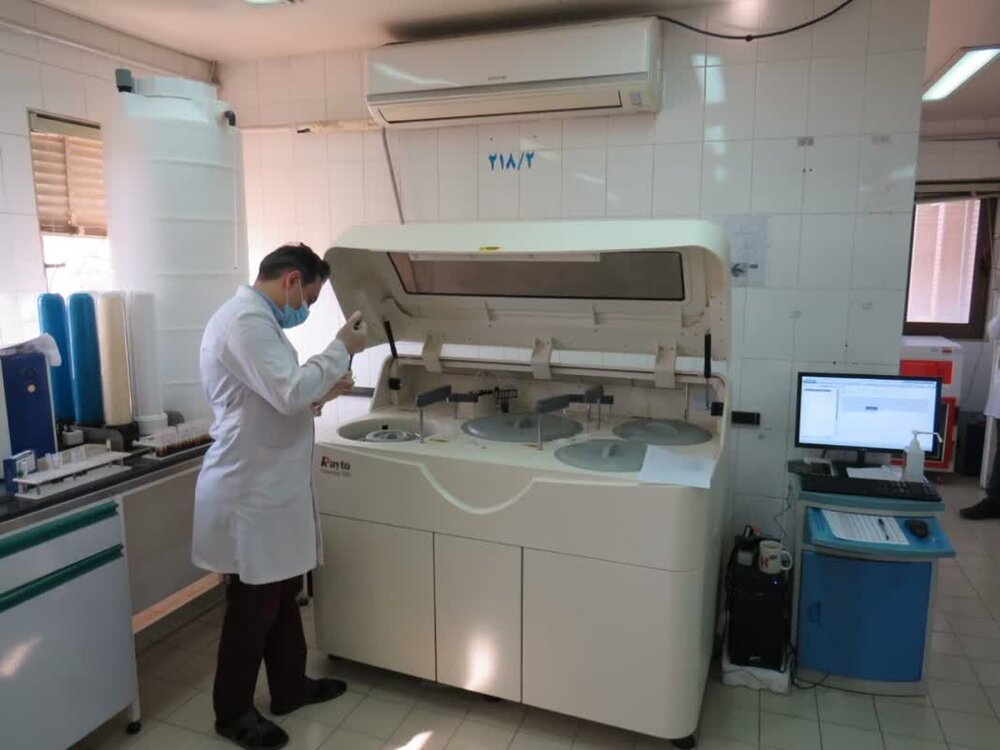 انجام بیش از ۵۰۰ هزار خدمت آزمایشگاهی در مراکز درمانی مدیریت درمان تامین اجتماعی زنجان