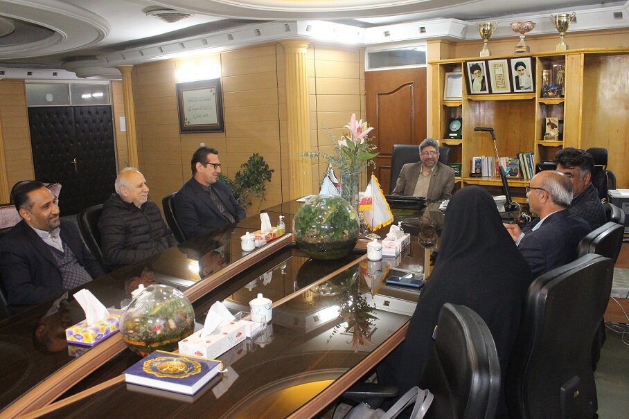 دیدار رئیس ‌کانون‌انجمن‌های‌ صنفی کارفرمایی‌ حرف و مدیرکل تعاون،کار و رفاه اجتماعی خراسان‌رضوی