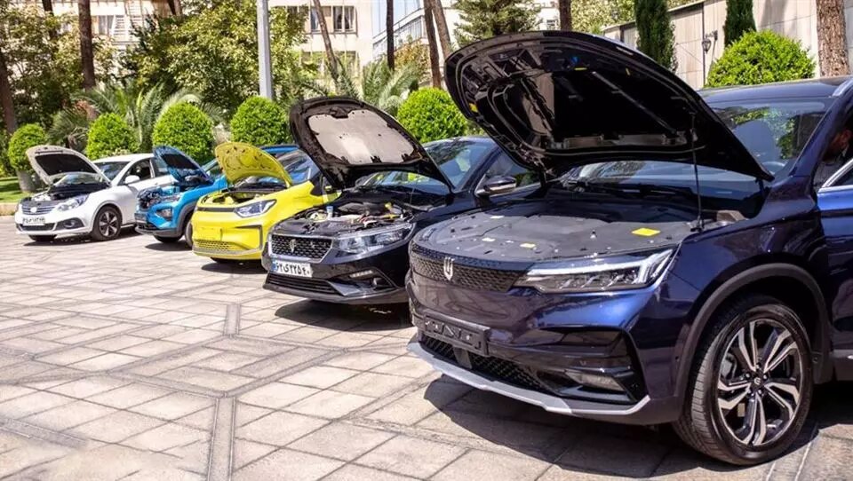 پلاک‌گذاری تاکسی‌های برقی در انتظار نامه شورای عالی ترافیک است