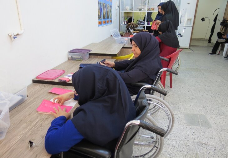 پرداخت مستمری به ۶۰ هزار معلول بهزیستی آذربایجان غربی 