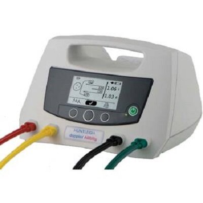 بهره‌برداری از دستگاه تشخیص بیماری عروق محیطی در درمانگاه قدس تامین‌اجتماعی تاکستان