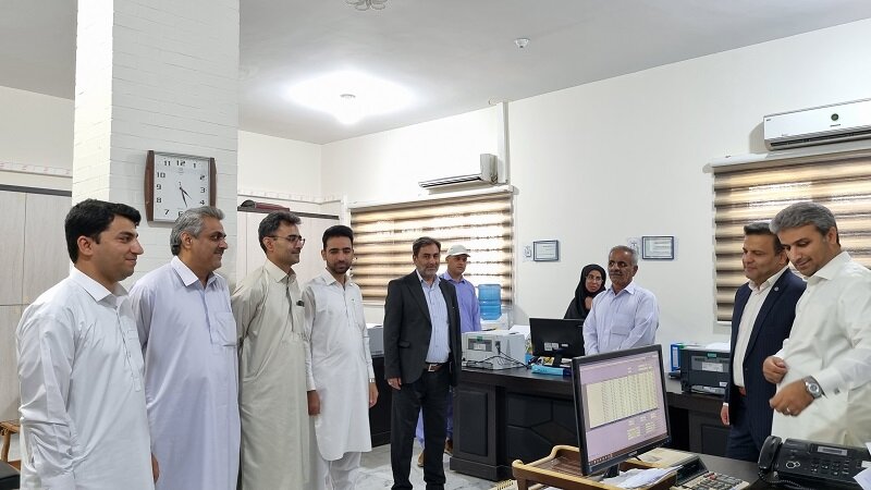 بازدید مدیرکل تامین اجتماعی سیستان و بلوچستان از شعبه ایرانشهر