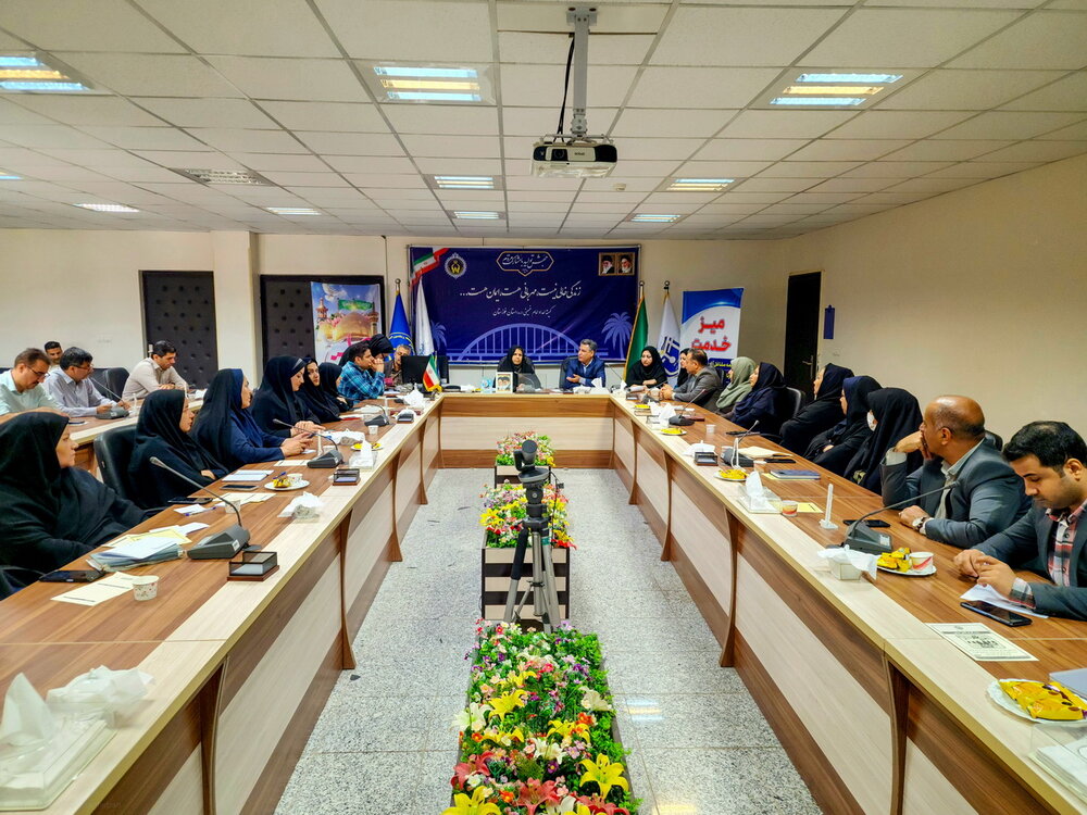 برگزاری مرکز مشاوره بیمه‌ای اداره کل تأمین اجتماعی خوزستان در کمیته امداد امام خمینی(ره)