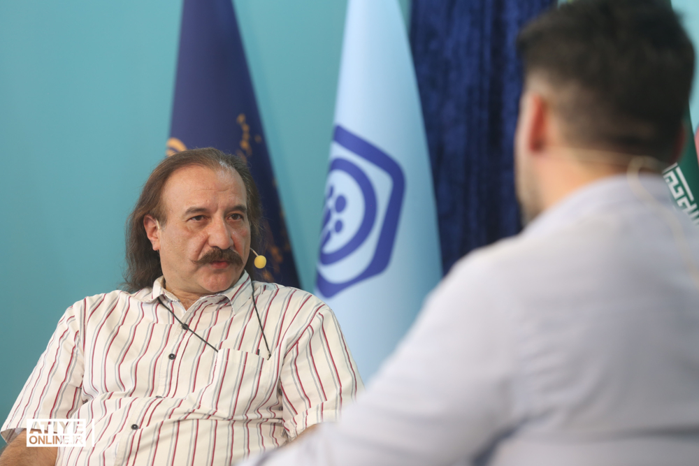 فناوری‌های به روز باید در خدمت آموزش باشند