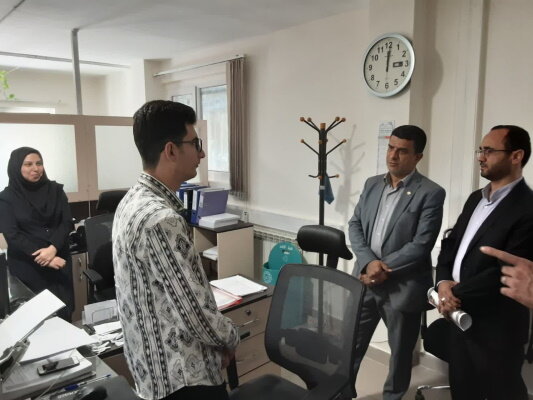 بازدید میدانی مدیرکل تامین اجتماعی استان قزوین از شعبه محمدیه