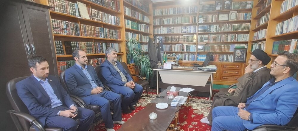 دیدار مدیرکل تامین اجتماعی استان زنجان با امام جمعه شهر قیدار