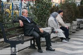 مشکلات بازنشستگان با لفظ و شعار برطرف  نمی‌شود