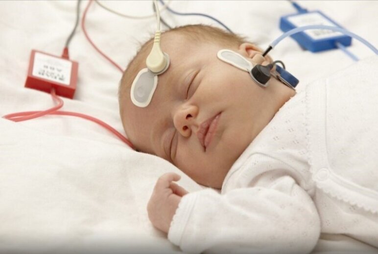 غربالگری شنوایی ۱۰۰ درصد نوزادان و کودکان آذربایجان غربی