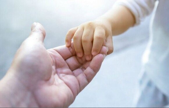 واگذاری ۳۰ کودک به خانواده‌های متقاضی فرزند در کرمانشاه