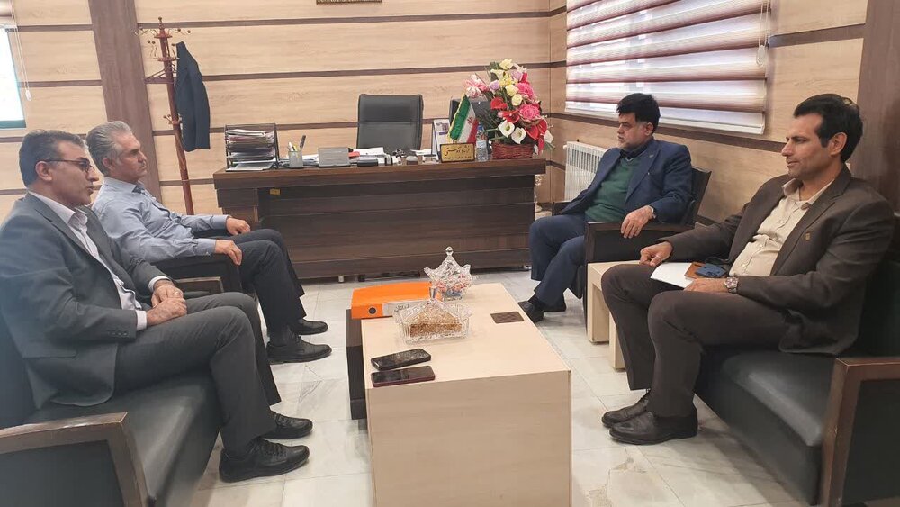 دیدار مدیر درمان تامین اجتماعی ومدیرکل راه و شهرسازی ایلام  
