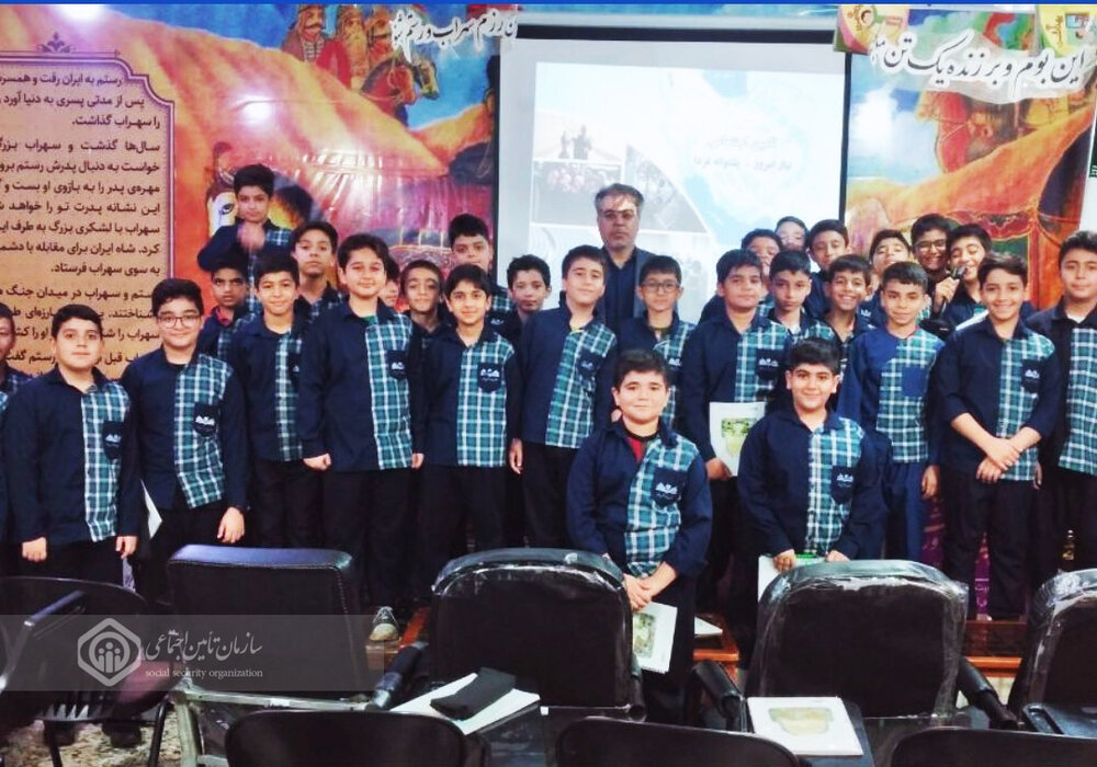 بازدید سرپرست شعبه تأمین اجتماعی دشتستان از مدرسه شهید باهنر