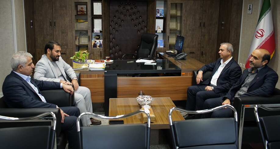 دیدار سرپرست اداره امور شعب بانک رفاه کارگران و مدیر درمان تأمین اجتماعی استان بوشهر