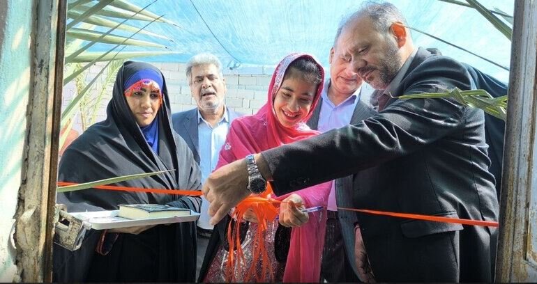 بهره‌برداری از کارگاه صنایع دستی دختران و زنان خلاق در حاشیه چابهار