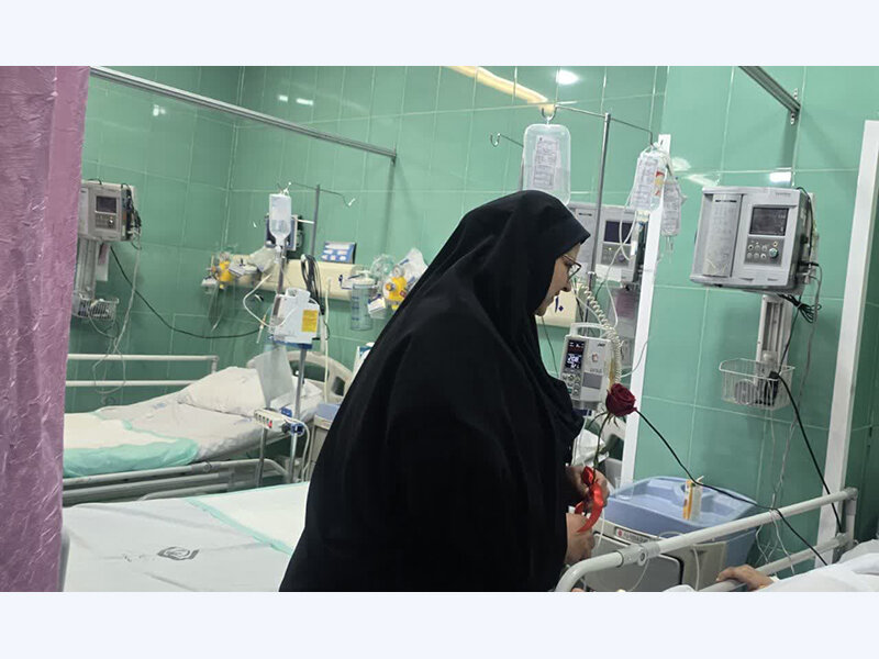 بازدید سرپرست دفتر امور بانوان استانداری کرمان از زایشگاه بیمارستان پیامبر اعظم (ص)