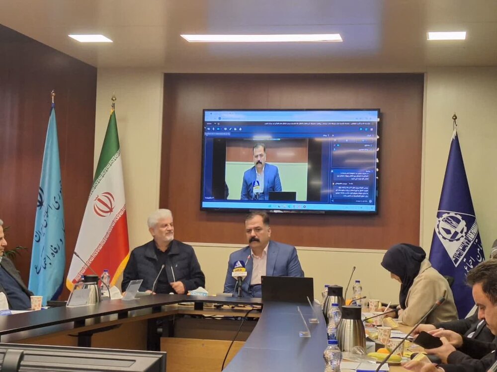 ضرورت اصلاح قوانین در راستای فعالیت تشکل‌های کارگری 