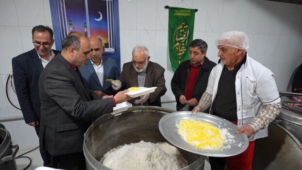 توزیع ۴۰ میلیون غذای گرم و افطاری ساده بین نیازمندان 