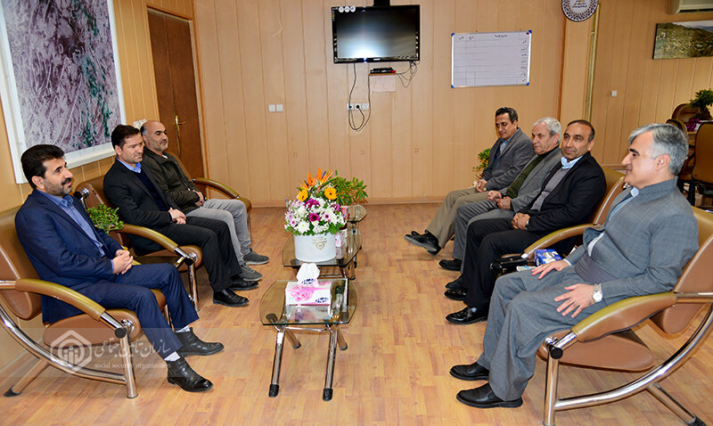 دیدار مدیرکل تامین اجتماعی کردستان با فرماندار سنندج
