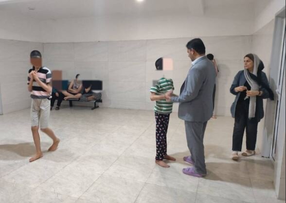 بازدید مدیر بهزیستی اهواز از مرکز توانبخشی معلولین ذهنی و افراد دارای اختلال اوتیسم