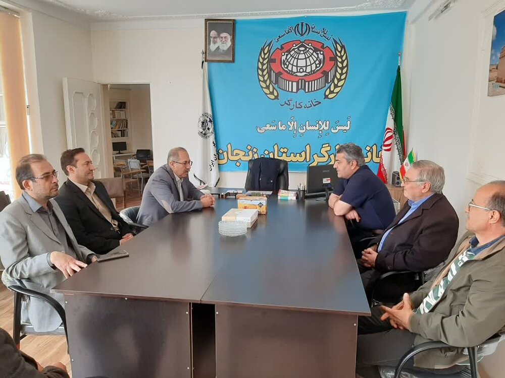دیدار مدیر درمان تامین اجتماعی زنجان با رئیس خانه کارگر