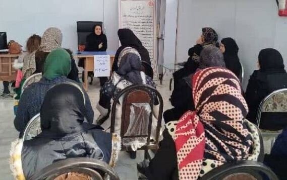 آموزش مهارت‌های زندگی به ۶۳۰ زن سرپرست خانوار بهزیستی زنجان