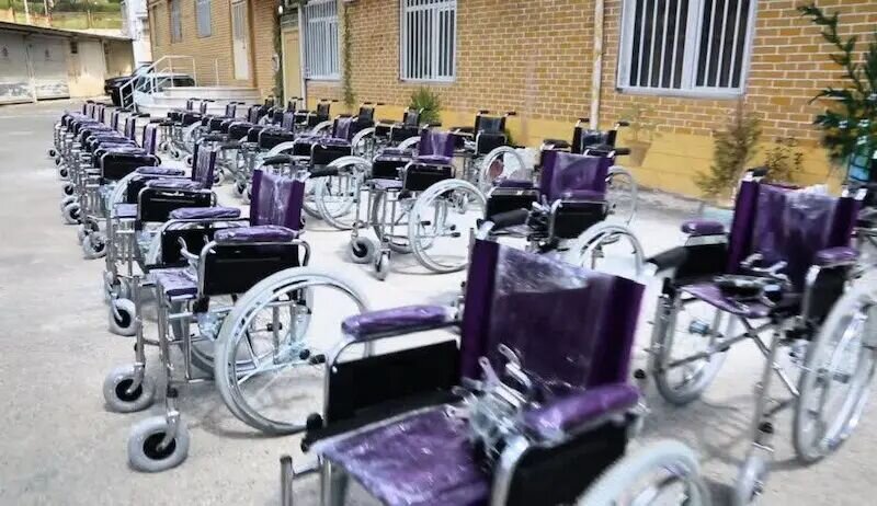 اهدای ۵۰ دستگاه ویلچر به کودکان مددجوی بهزیستی کردستان