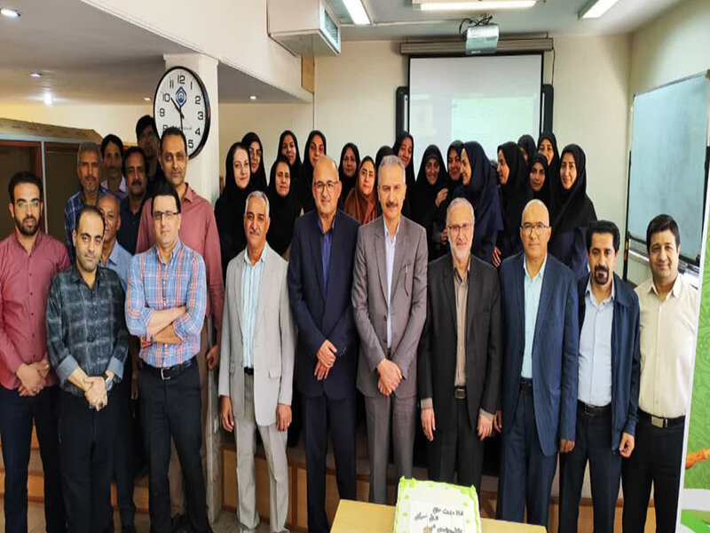 تأکید مدیر درمان تامین اجتماعی کرمان بر تقویت رویکرد تکریم ارباب‌رجوع