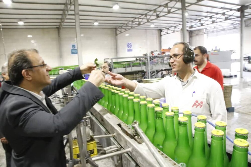 تقدیر مدیرکل تامین اجتماعی غرب تهران از کارگران شرکت زمزم