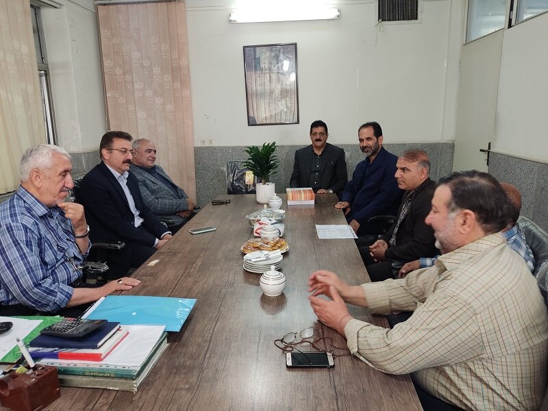 دیدار مدیر درمان تامین اجتماعی سمنان با دبیر و هیات اجرایی خانه کارگر