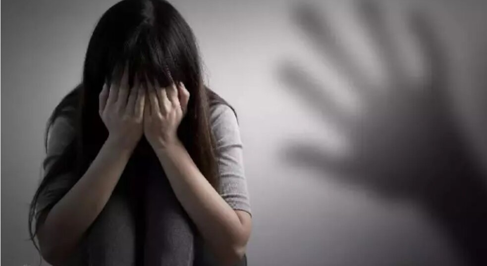 ۲ مانع مقابله با متجاوزان جنسی کودکان