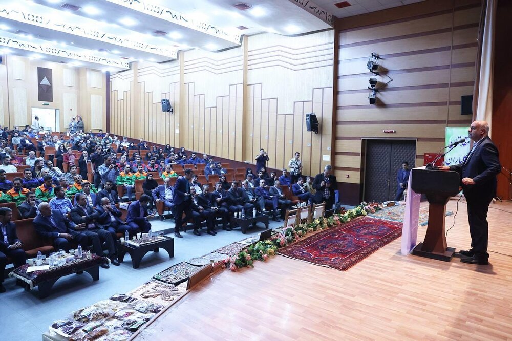 ضرورت بهره‌مندی از مشارکت و انرژی اجتماعی در راستای تغییر