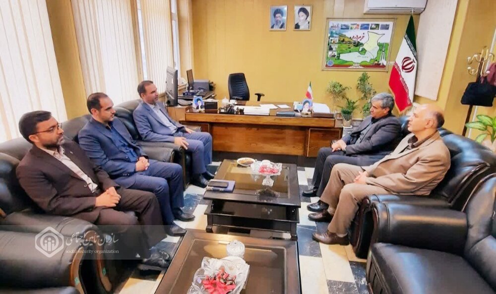 دیدار مدیرکل تامین اجتماعی استان زنجان با فرماندار خرمدره
