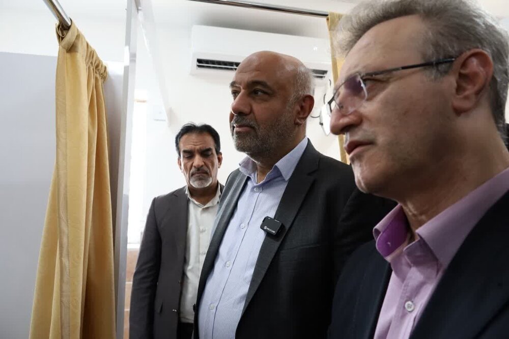 مرکز جامع توانبخشی با حضور میدری در قلعه‌گنج افتتاح شد 