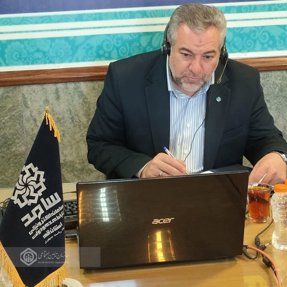 حضور مدیرکل تامین اجتماعی قم در سامانه‌ سامد و پاسخگویی به مردم