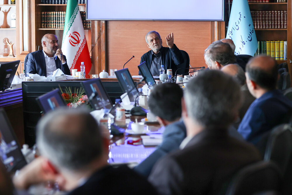 تاکید پزشکیان بر حذف یارانه سه دهک بالا