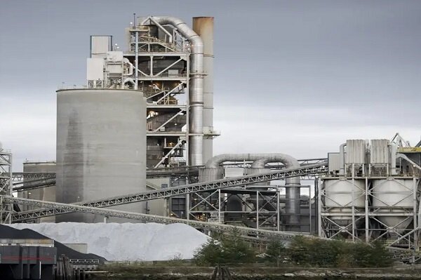 محدودیت ٩٠ درصدی برق سیمانی‌ها برداشته شد