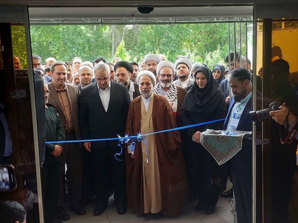 جشنواره ملی نشان اقتصاد مقاومتی افتتاح شد