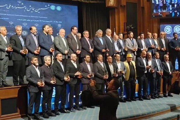 درخشش داروسازی شهید قاضی شستا در جشنواره ملی حاتم