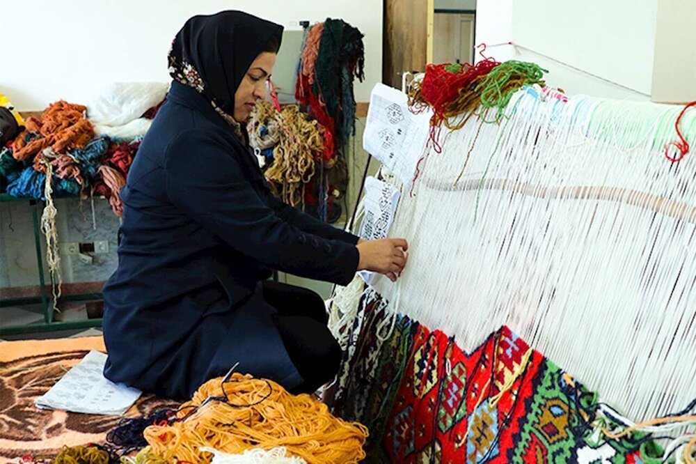 صدور بیش از ۱۵ هزار مجوز مشاغل خانگی در همدان