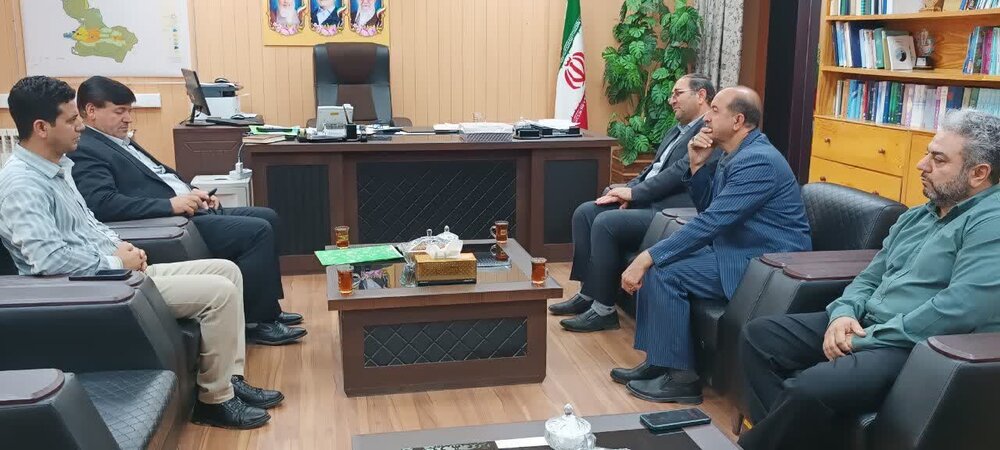 دیدار مدیرکل تعاون، کار و رفاه اجتماعی ایلام با فرماندار مهران

