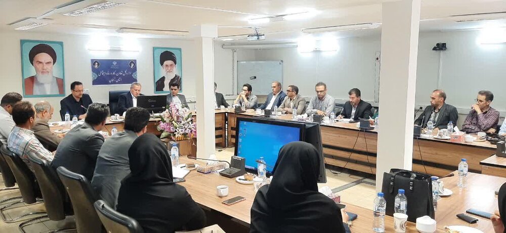 مشکل کمبود نیروی انسانی در استانها را رفع می کنیم