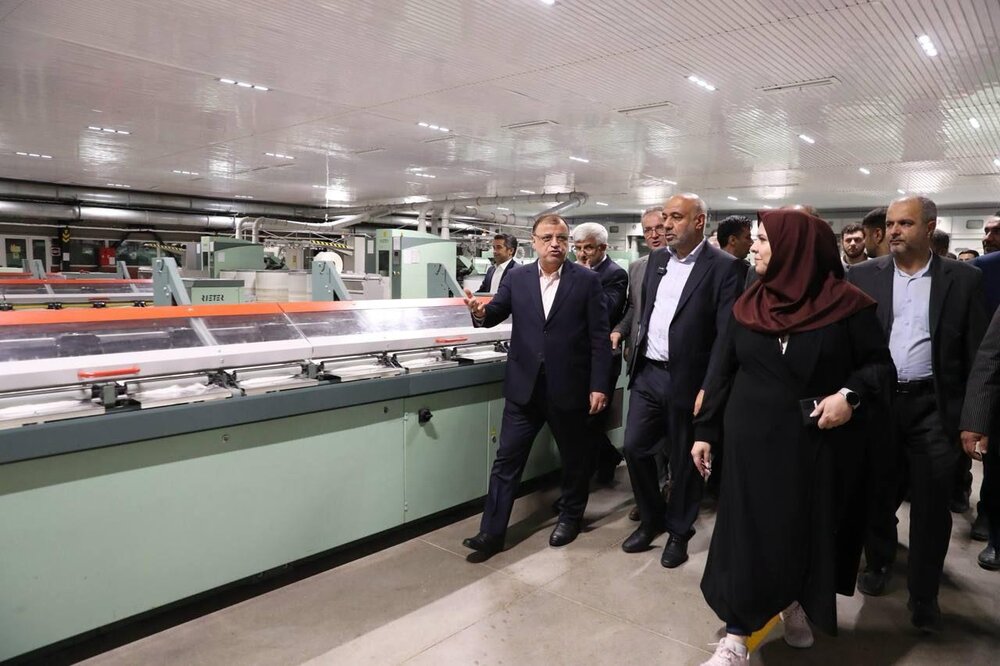 هشدار میدری درباره مصرف بی رویه برق در صنعت و ادارات