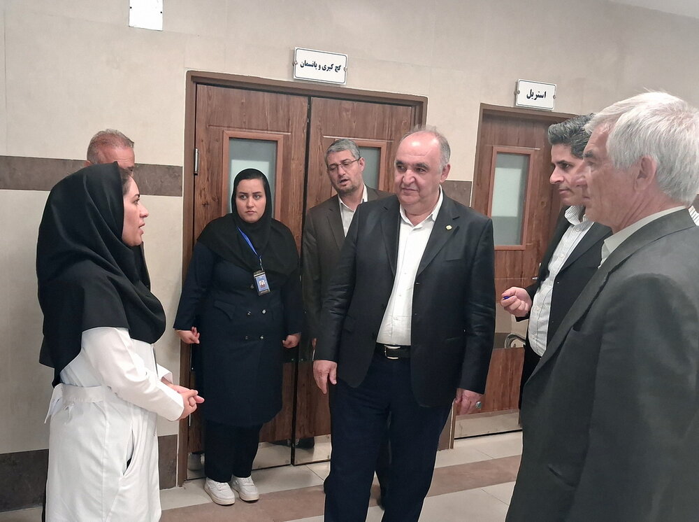 بازدید نظارتی مدیر درمان تامین‌اجتماعی آذربایجان‌شرقی از درمانگاه عجب‌شیر