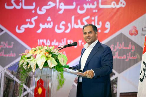 عبور حجم عملیات ارزی بانک ملت  از مرز ۱۰ میلیارد دلار تا پایان سال