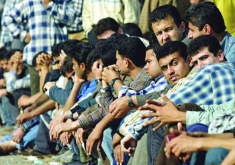 بحران بیکاری مهمترین چالش اقتصادی ایران است
