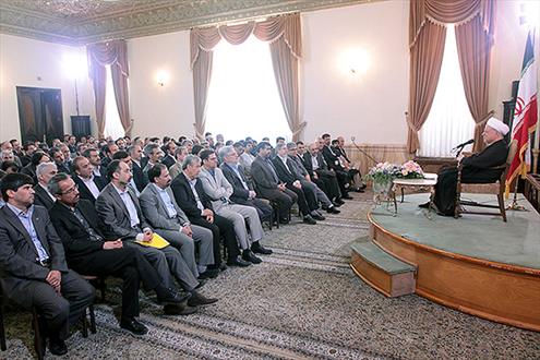 گزارش تصویری دیدار مدیرعامل، اعضای هیأت مدیره و مدیران سازمان تأمین اجتماعی با آیت الله هاشمی رفسنجانی