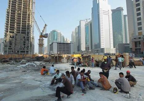 سرگردانی کارگران خارجی در قطر