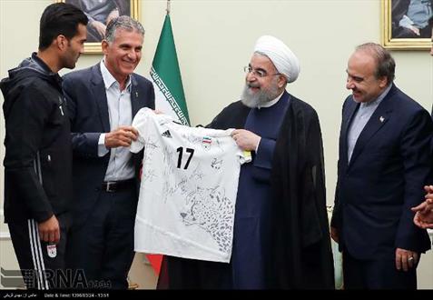 دیدار تیم ملی فوتبال ایران با رئیس جمهوری +تصاویر