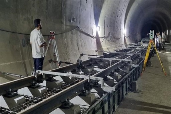 پیشرفت ۳۰ درصدی مترو اسلامشهر با ریل ذوب‌آهن اصفهان