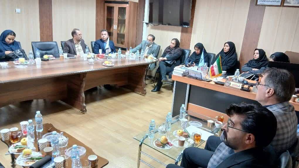 بررسی نظام ارجاع و پزشک خانواده در درمانگاه سهروردی خدابنده