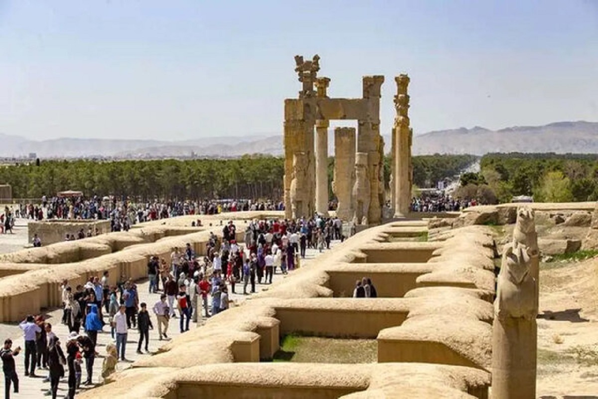 تخت‌جمشید؛ میراث جهانی گرفتار تشنگی و کمبود اعتبار